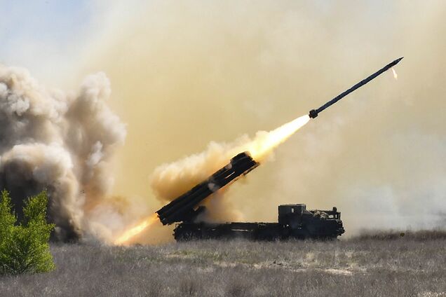 В Багдаде по аэропорту нанесли ракетный удар