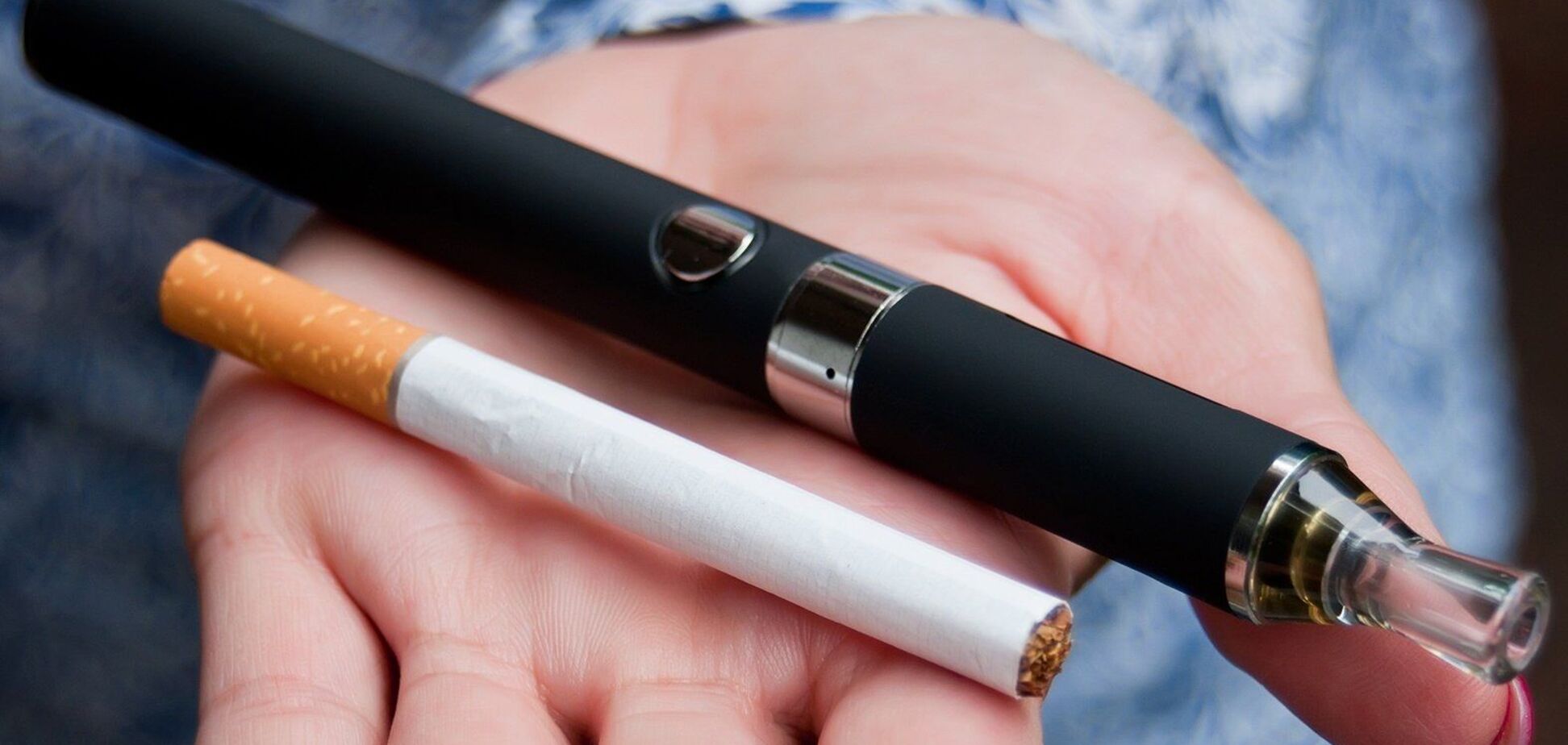 В Украине запретят продажу электронных сигарет детям
