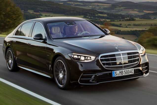 Новый Mercedes S-class получил гибридную модификацию. Фото: Mercedes-Benz