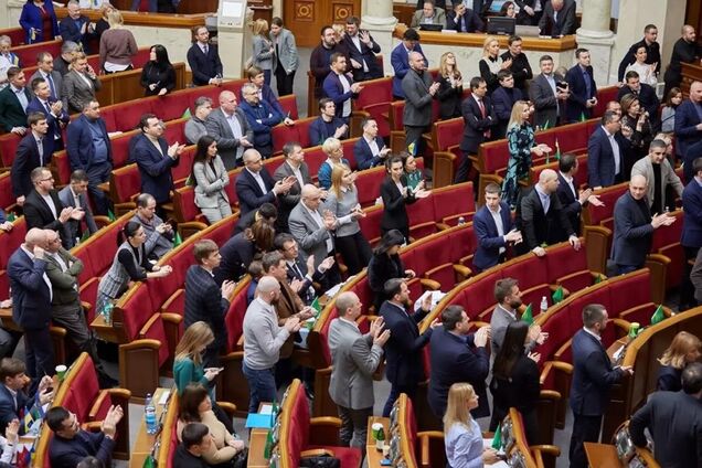 Во фракции 'Слуга народа' в ВР высказали недовольство списками на местные выборы