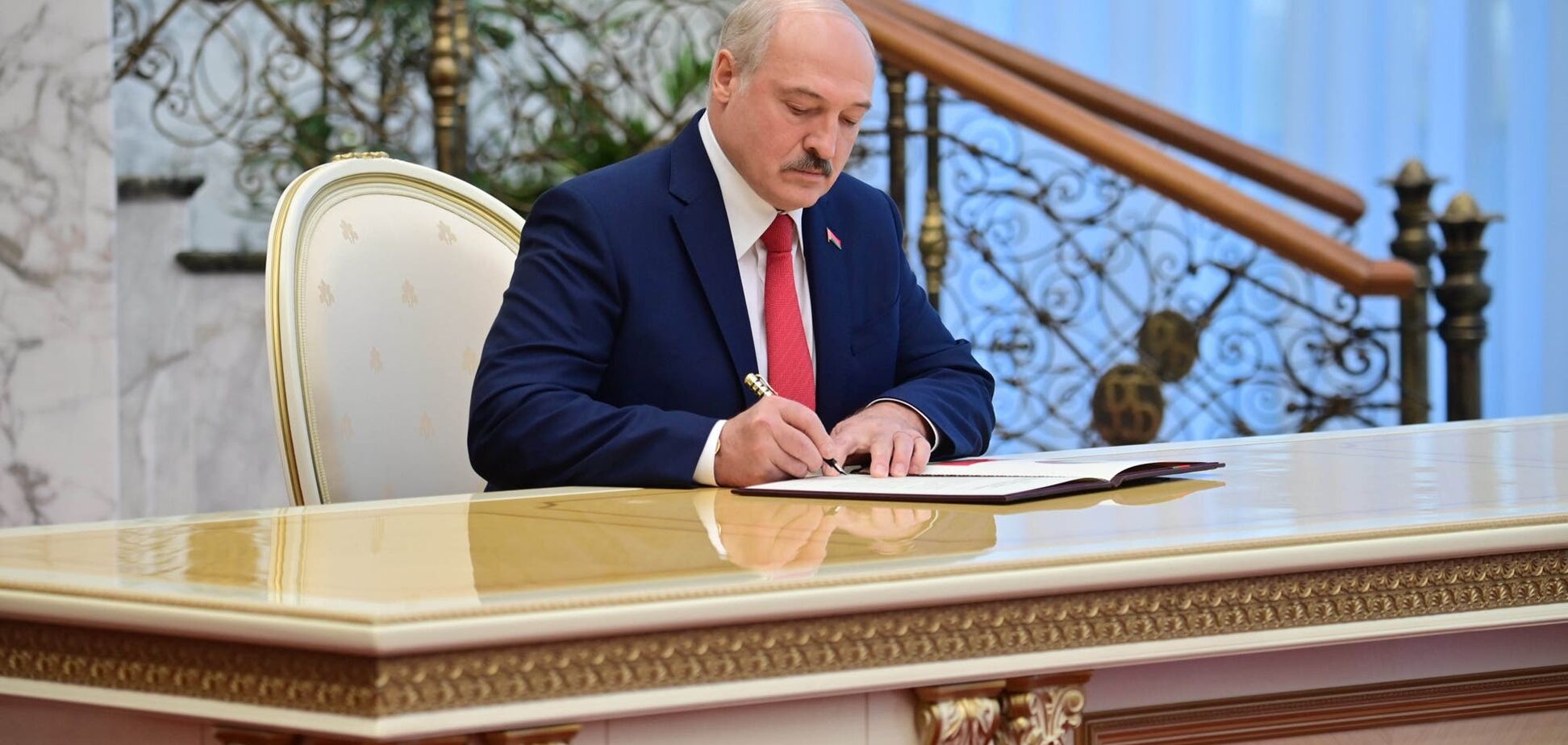 Украина не считает Лукашенко легитимным президентом