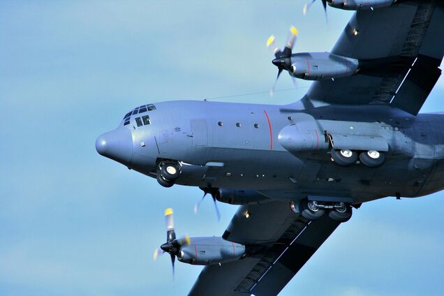 C-130 Hercules здійснив аварійну посадку в Одесі