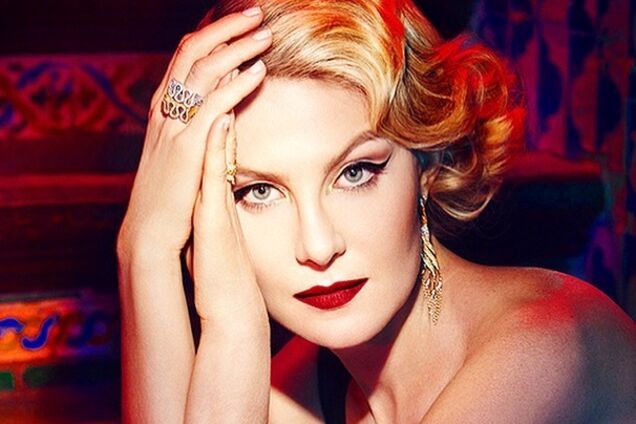 53-річна Литвинова похвалилася струнким тілом в купальнику. Фото