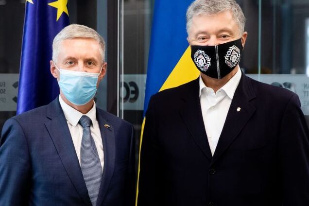 Порошенко встретился с послом Литвы в Украине. Фото: Европейская Солидарность