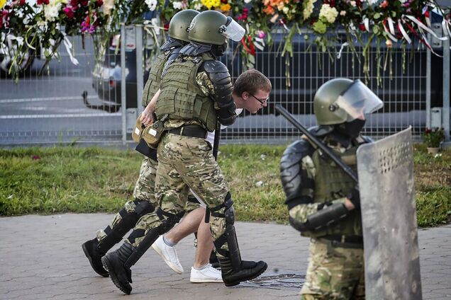 У Мінську на акціях протестів затримали 30 осіб. Фото: Інтерфакс