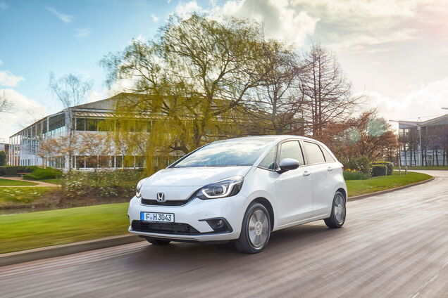 В Украине стартовали продажи Honda Jazz e:HEV