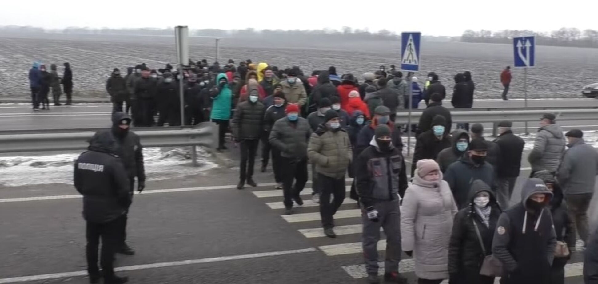 На Полтавщине перекрыли трассу и обратились к Зеленскому