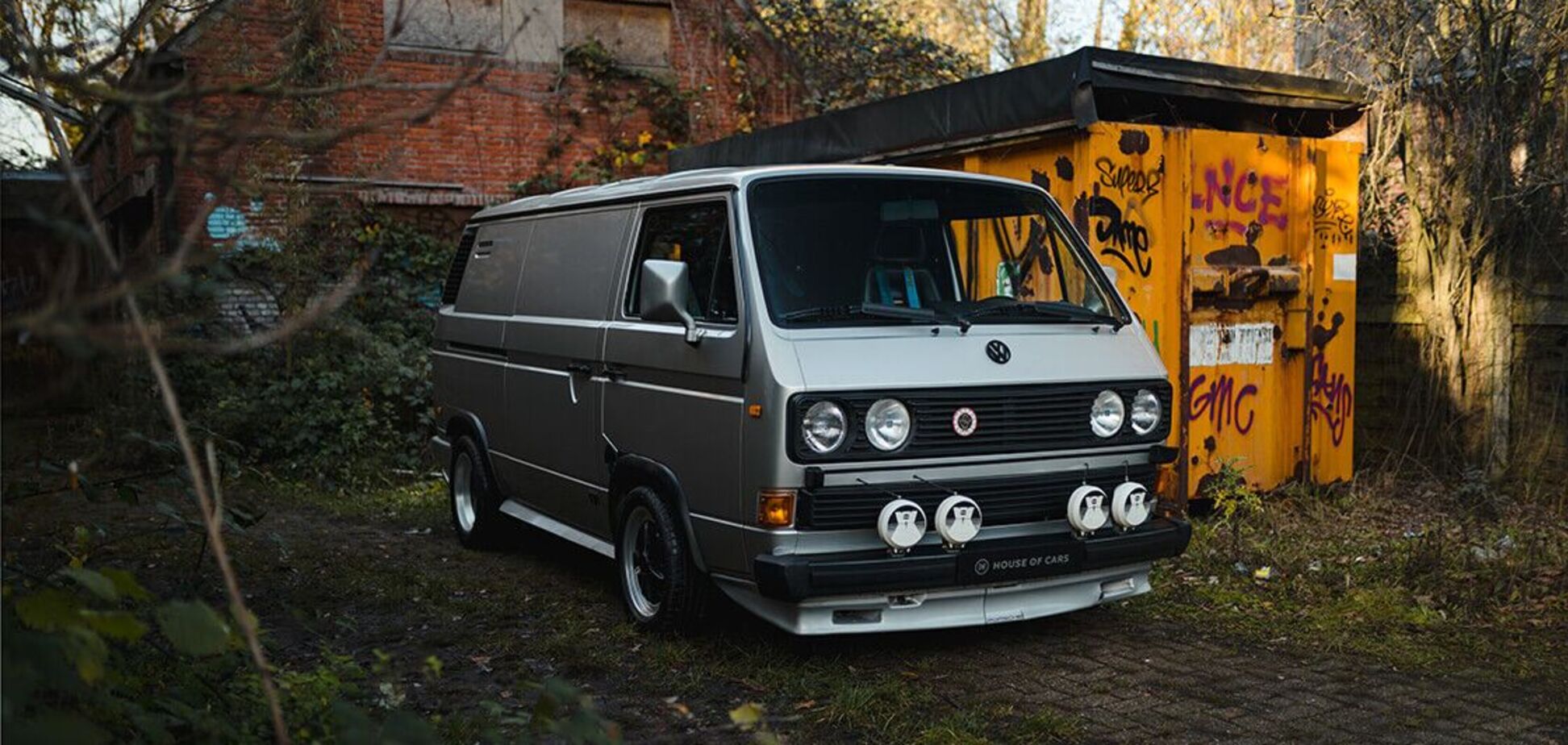 У Бельгії схрестили VW Transporter T3 з Porsche 911