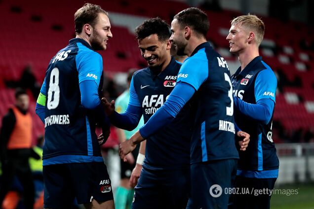 Гравці АЗ святкують гол