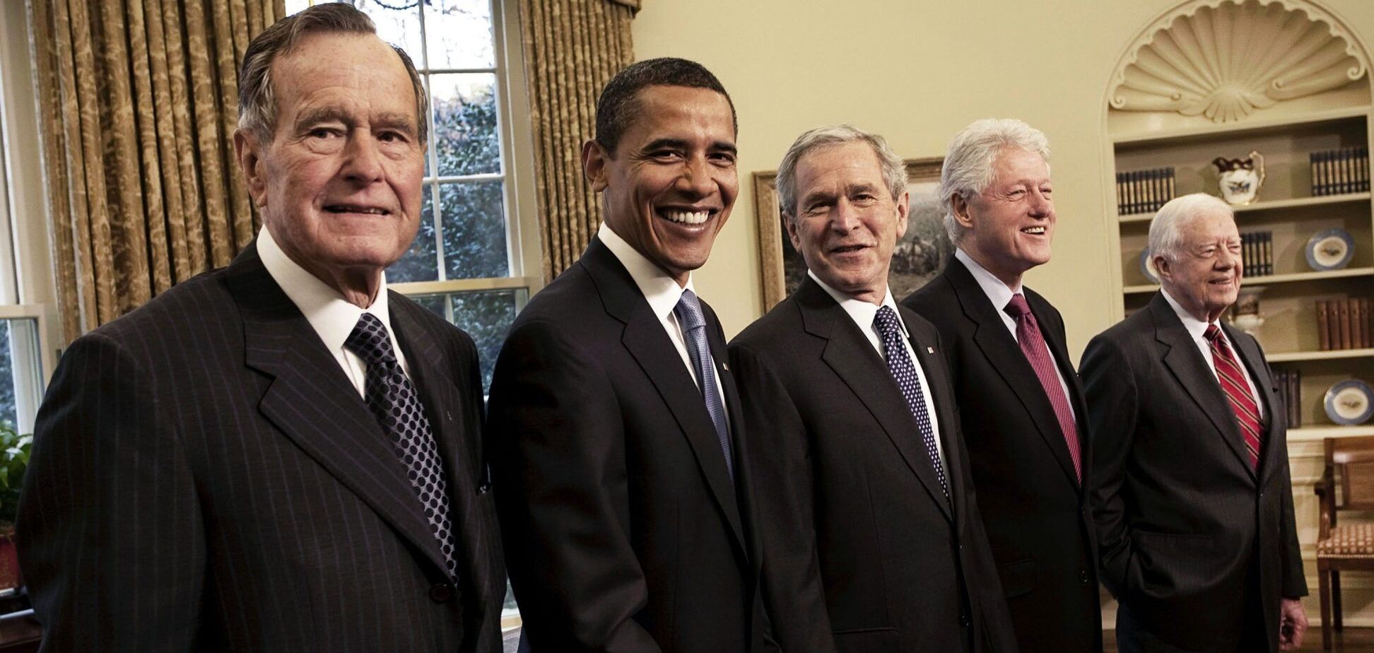 Джордж Буш-старший, Барак Обама, Джордж Буш-молодший, Білл Клінтон і Джиммі Картер