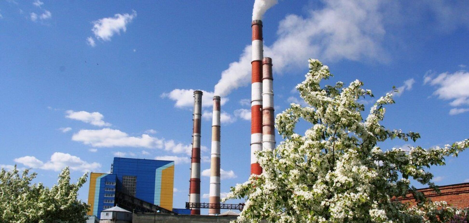 Великі підприємства працюють над зменшенням негативного впливу на навколишнє середовище