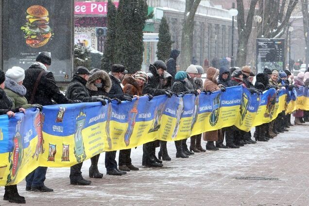 Українці в День соборності вибудовують живі ланцюги