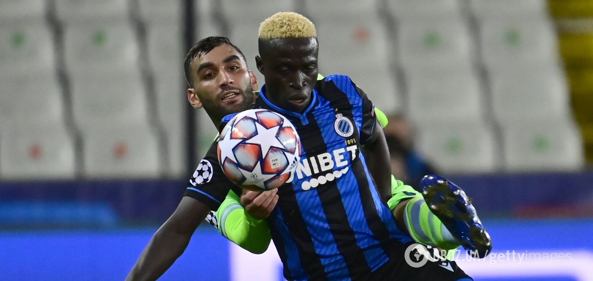 Крепин Диатта в матче Лиги чемпионов против 'Лацио'