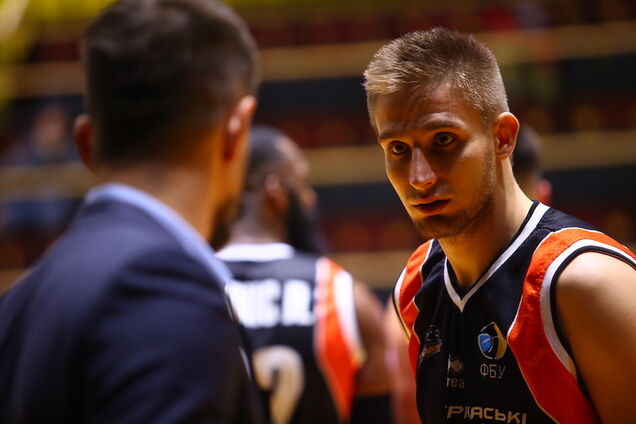 Александр Кобец