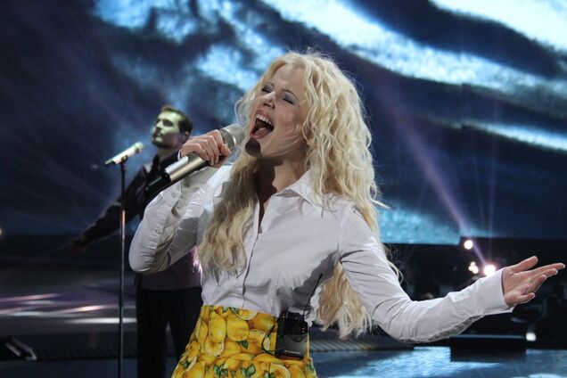 Мика Ньютон рассказала, как узнала о раке: поправилась и пошла на горячую йогу