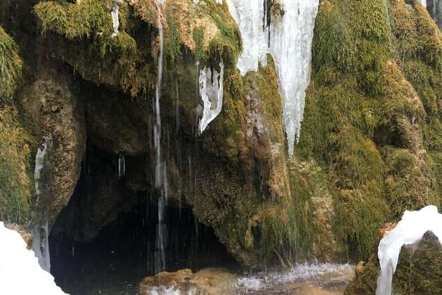 Водопад Серебряные струи в Крыму
