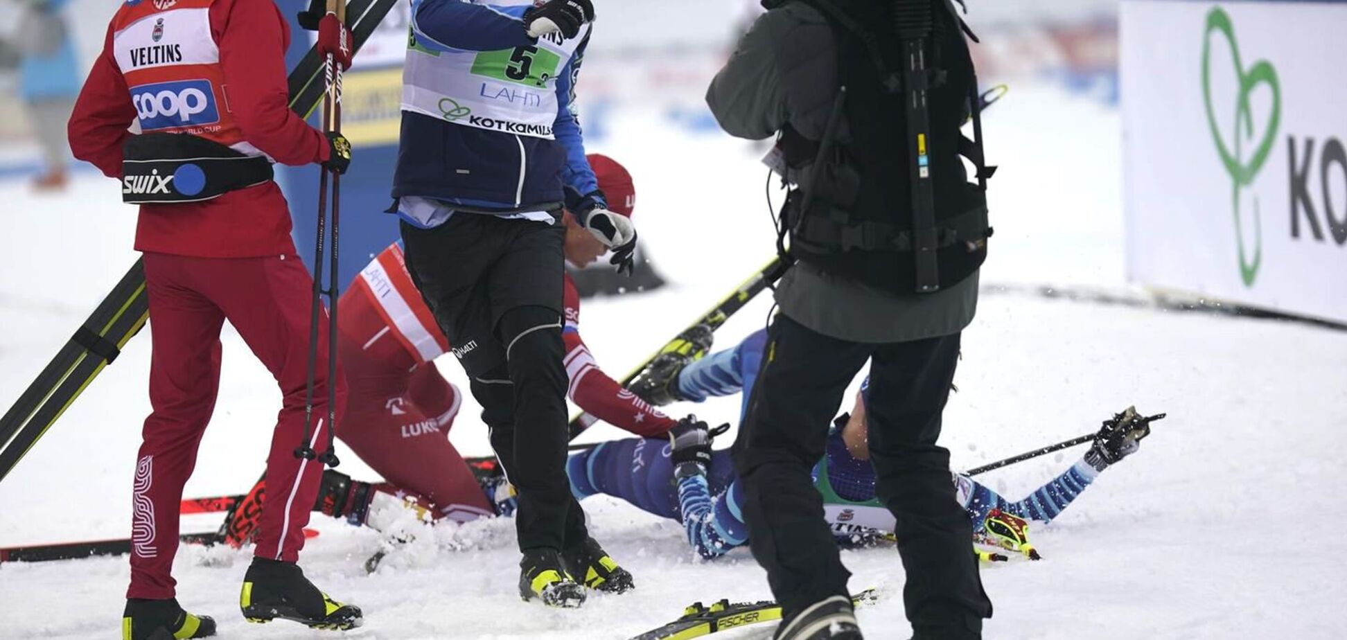 Александр Большунов