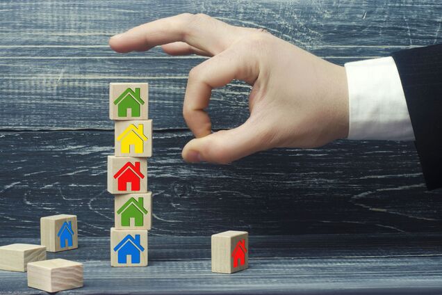 За борги по комуналці заборонять подорожувати?