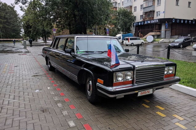 Правительственный лимузин, как у Януковича, оценили в $500 000