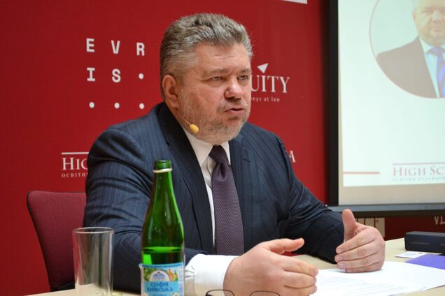 Головань рассказал о новых производствах против Порошенко и Байдена в Украине
