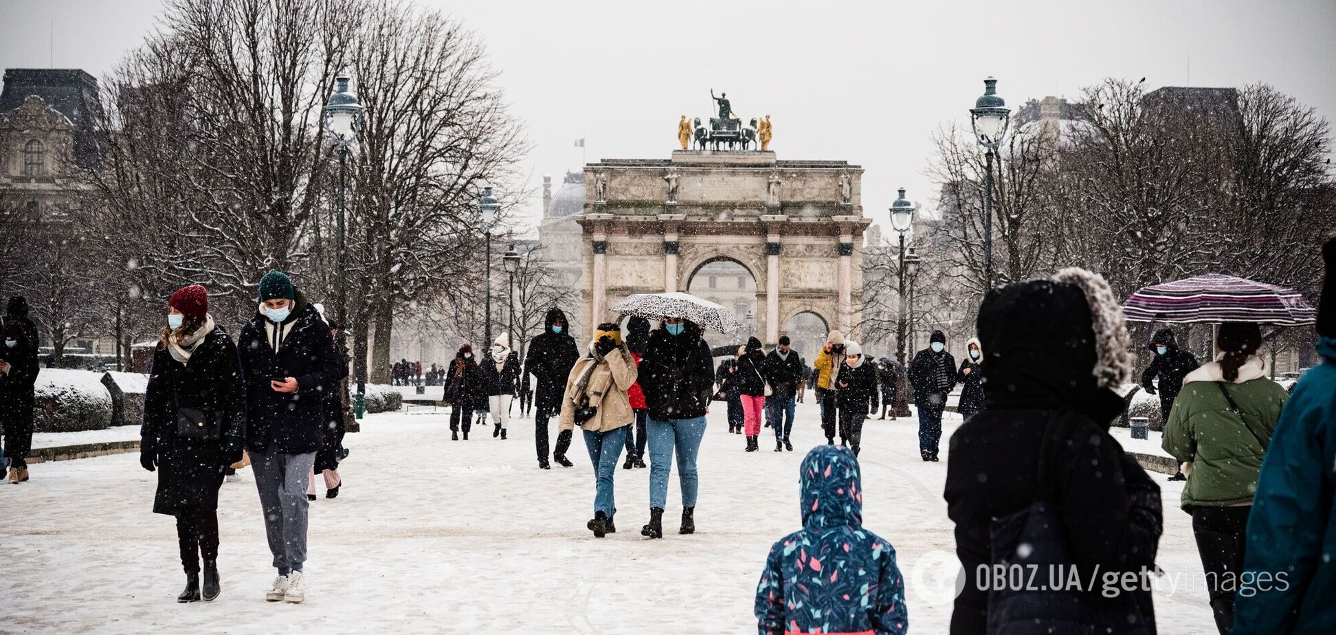 Франція заборонила носити саморобні маски в громадських місцях