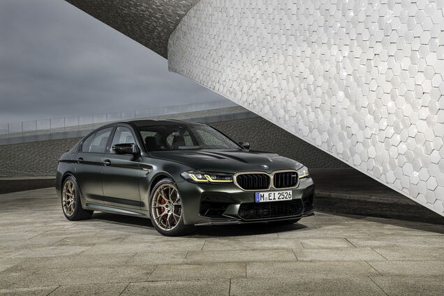 Новый BMW M5 CS способен разогнаться до 'сотни' за 3 секунды