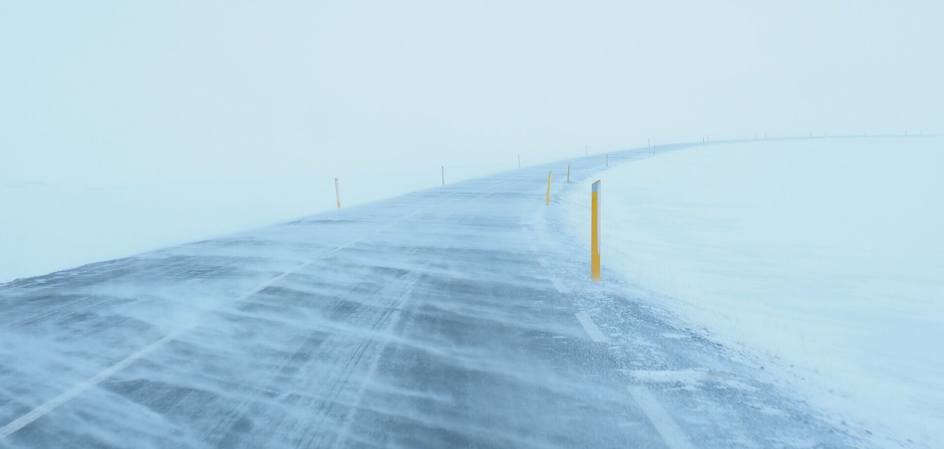 До 40 см снега, метели и 'красный' уровень опасности: появился прогноз погоды в Украине на четверг. Карта