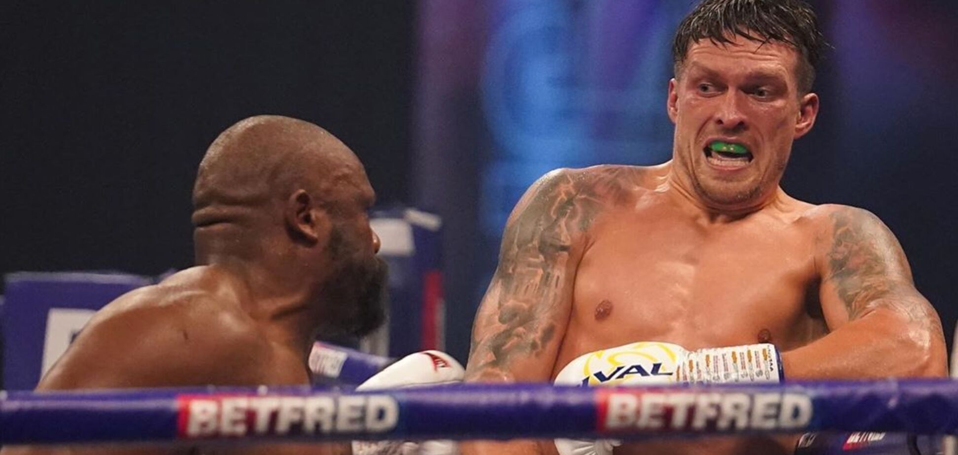 Александр Усик