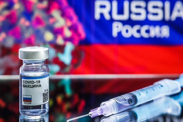 Порошенко о российской вакцине в Украине: ее применение недопустимо и создает риски