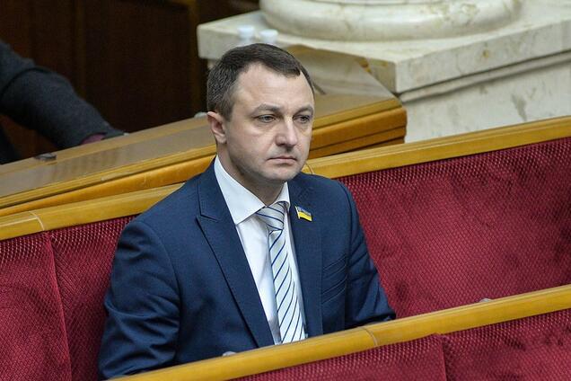 Іспит на знання української мови не складатимуть депутати і правоохоронці, – Кремінь