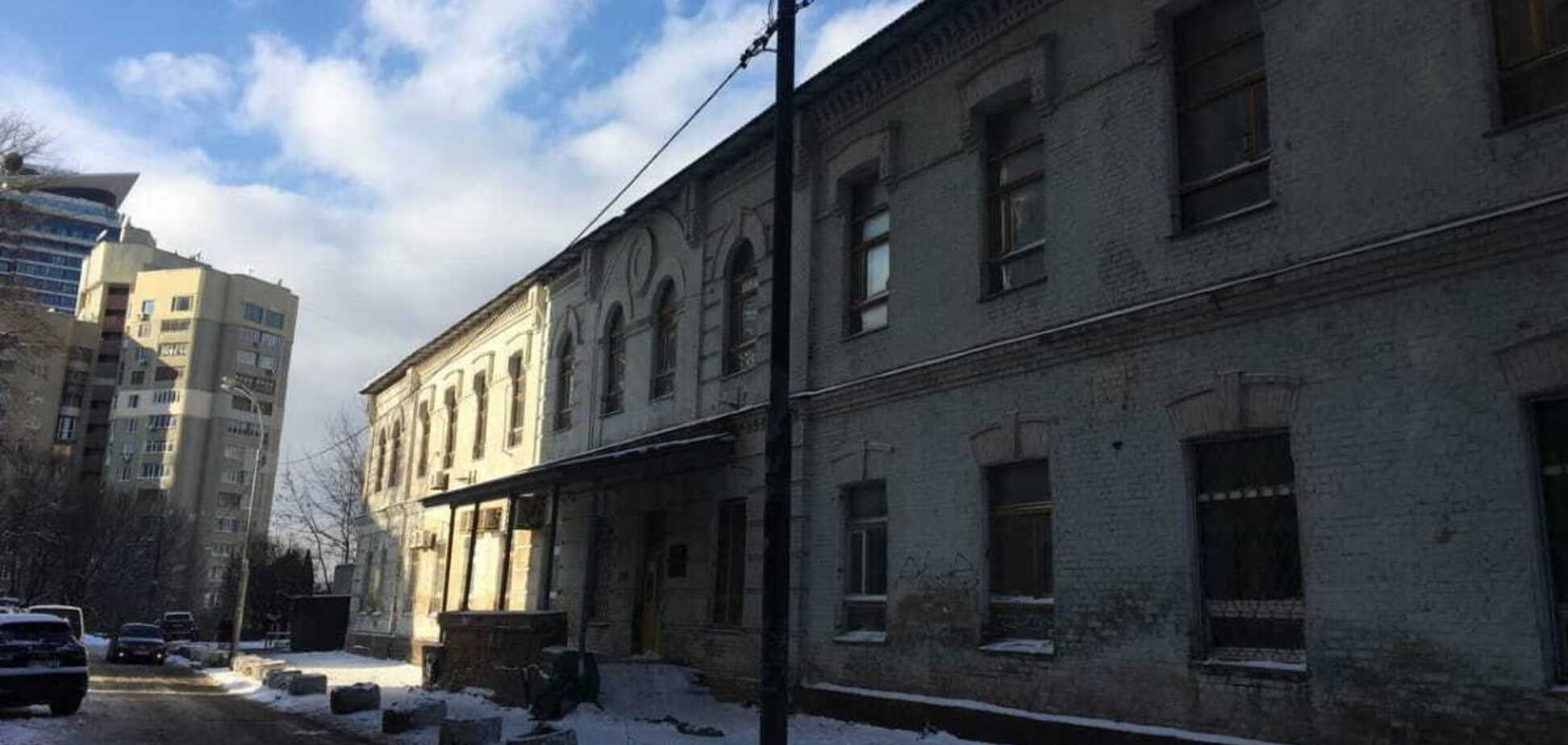 Депутаты 'ЕС' нашли нестыковки в 'прописке' ГБР в Печерском районе