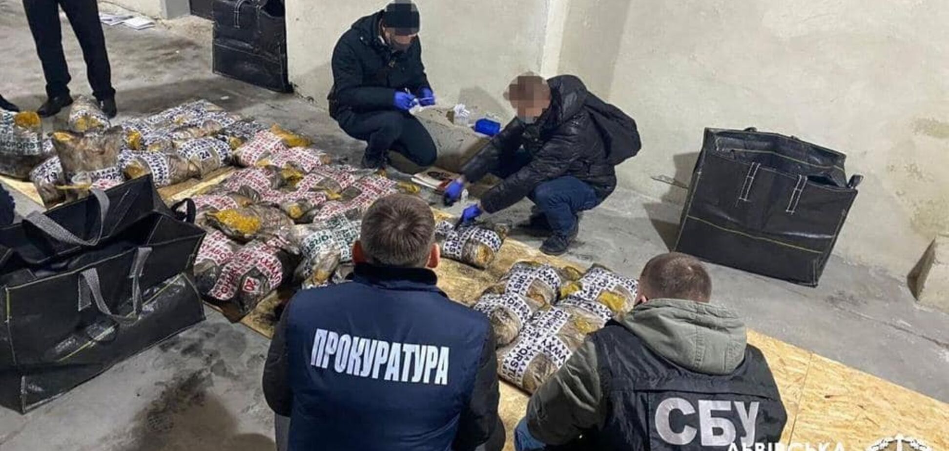 Во Львове изъяли рекордную партию героина на 2,3 млрд грн. Фото