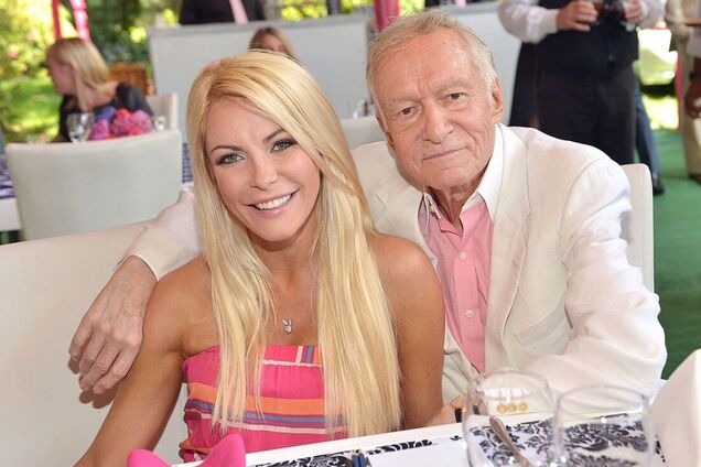 Вдова Хефнера заявила, що ледь не померла під час пластичної операції