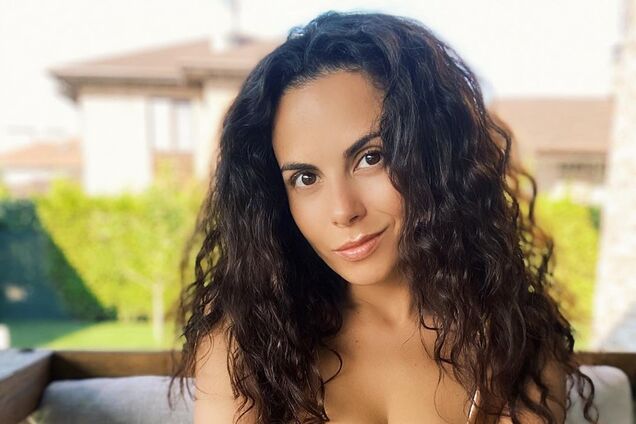 Настя Каменських здивувала кардинальною зміною іміджу, ставши блондинкою. Фото