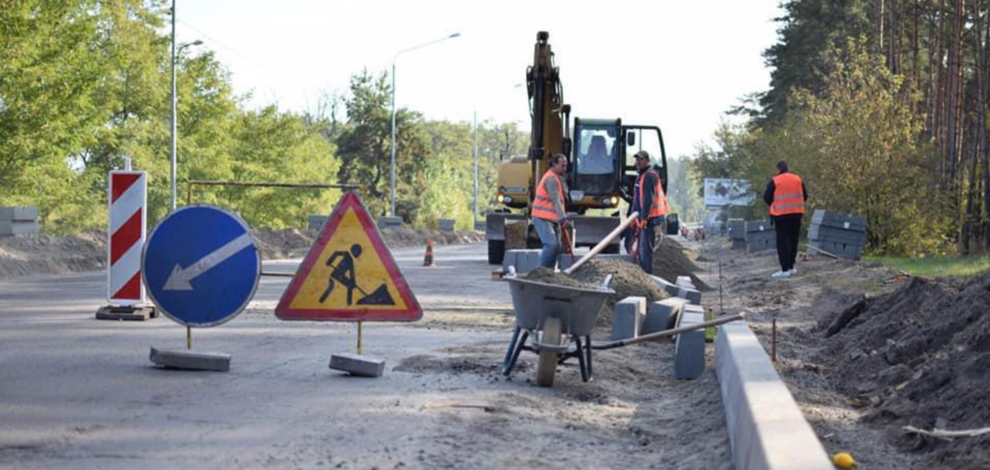 Вместо ям будет хорошая дорога: по программе Зеленского начался ремонт на въезде в Черкассы