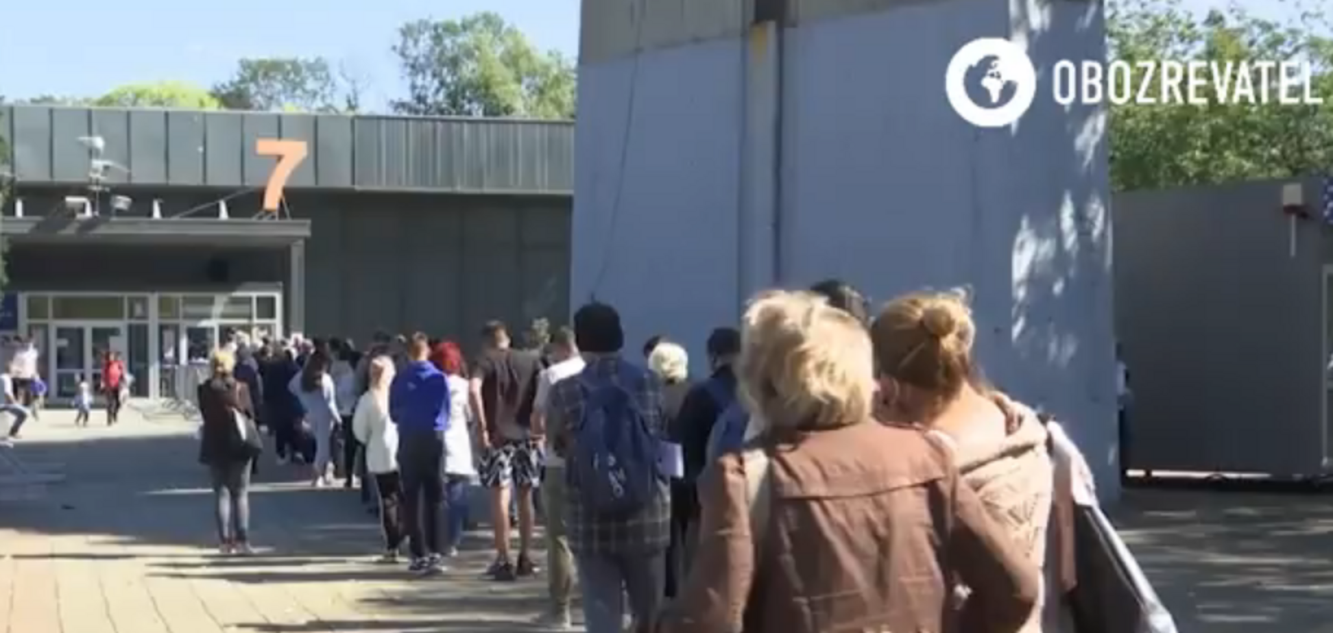 ''Хотим путешествовать'': россияне едут в Сербию за нормальными вакцинами