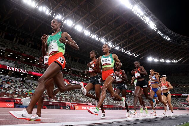 Агнес Тіроп