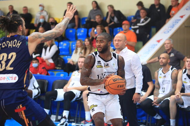 Дебютант против фаворита и битва аутсайдеров: анонс Суперлиги Windrose 14 октября