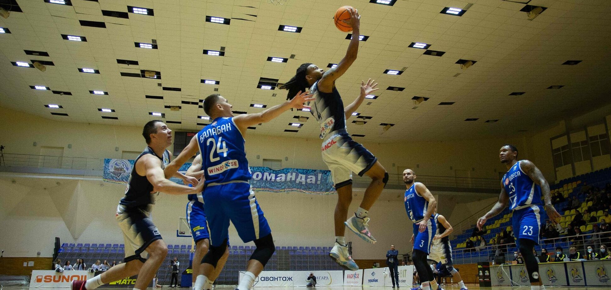 У чемпіонаті України були зіграні три поєдинки