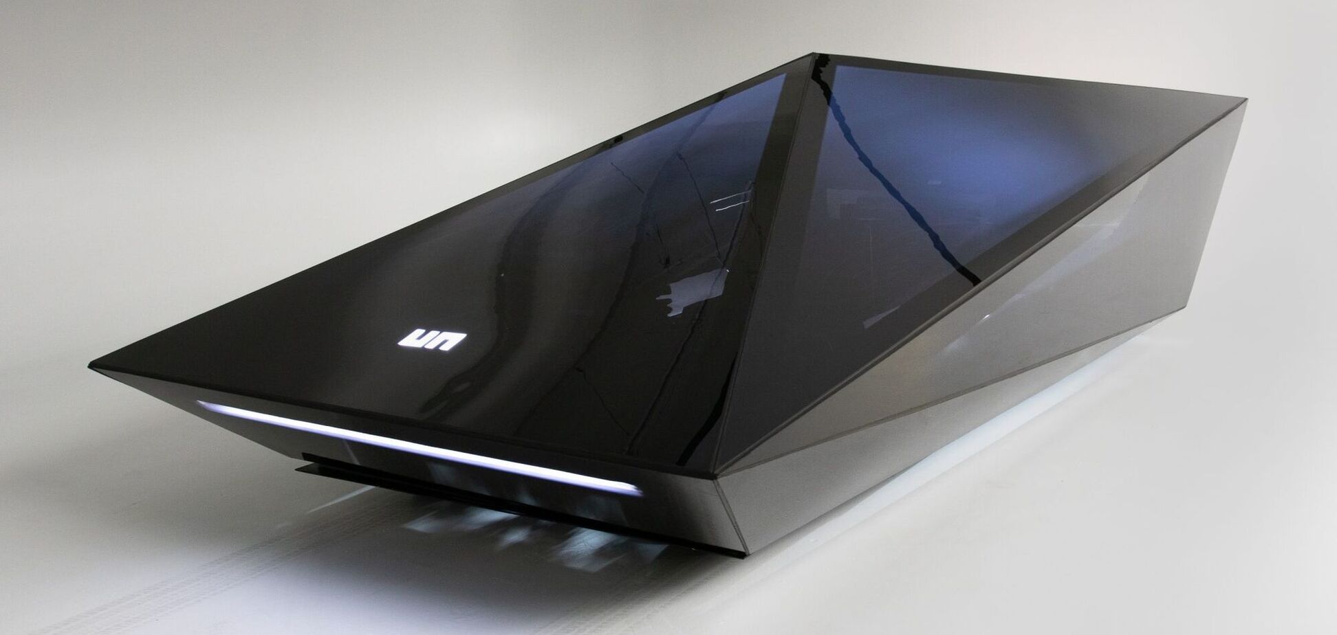 Самый необычный автомобиль в мире продали за $111 111