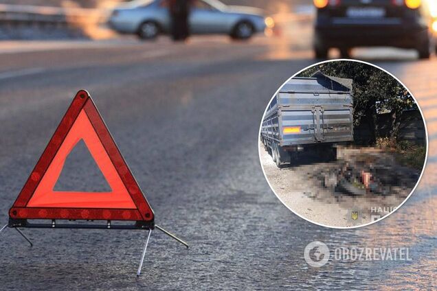 Под Винницей мотоциклист влетел в грузовик: детали и фото с места смертельного ДТП