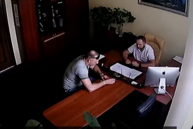 Коррупция в осетровом бизнесе: руководитель рыбоохраны Киевщины показал, как ему предлагали взятку. Видео