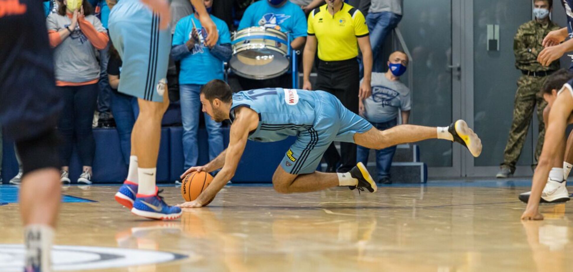 Поразка 'Дніпра', перемога 'Прометея' в битві лідерів: результати Суперліги Windrose 24 жовтня