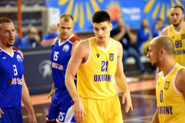 Украинцы победили россиян в финале особого чемпионата Европы по баскетболу