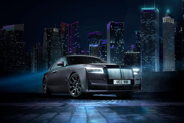 Rolls-Royce представив потужну версію Black Badge Ghost