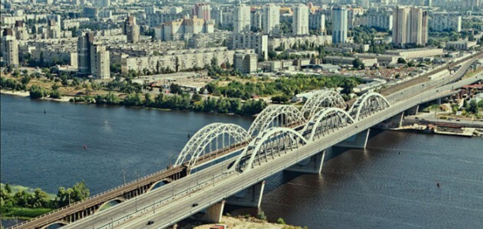 Ремонт Дарницкого моста в Киеве вскоре завершат