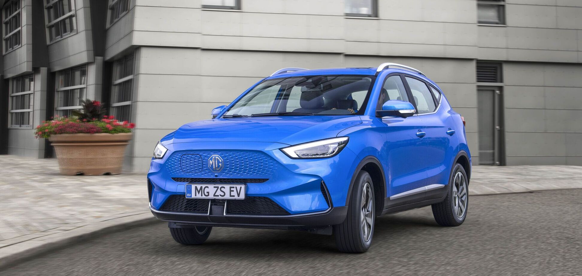 Компанія MG показала оновлений електрокрос ZS EV