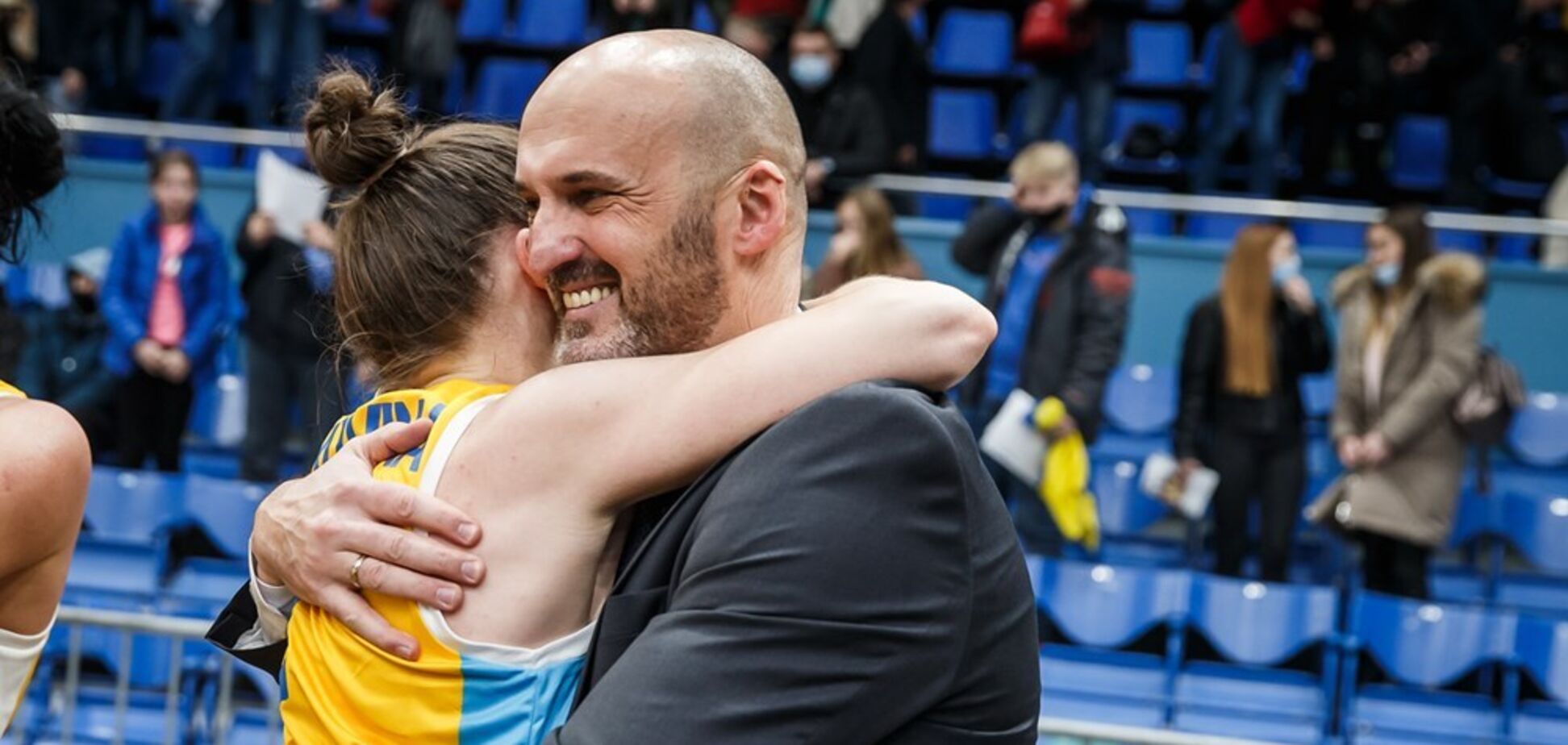 'Характер і майстерність': тренер українок оцінив перемогу над Францією на старті відбору Євробаскету-2023