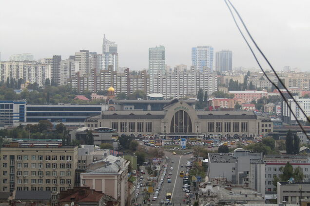 Нинішню будівлю звели протягом 1927-1932 років