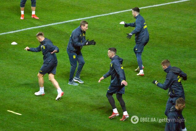 Цыганкову на тренировке сборной Украины в Боснии сделали подарок